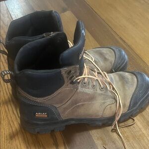 Ariat work boots lace up size 9.5 D boots